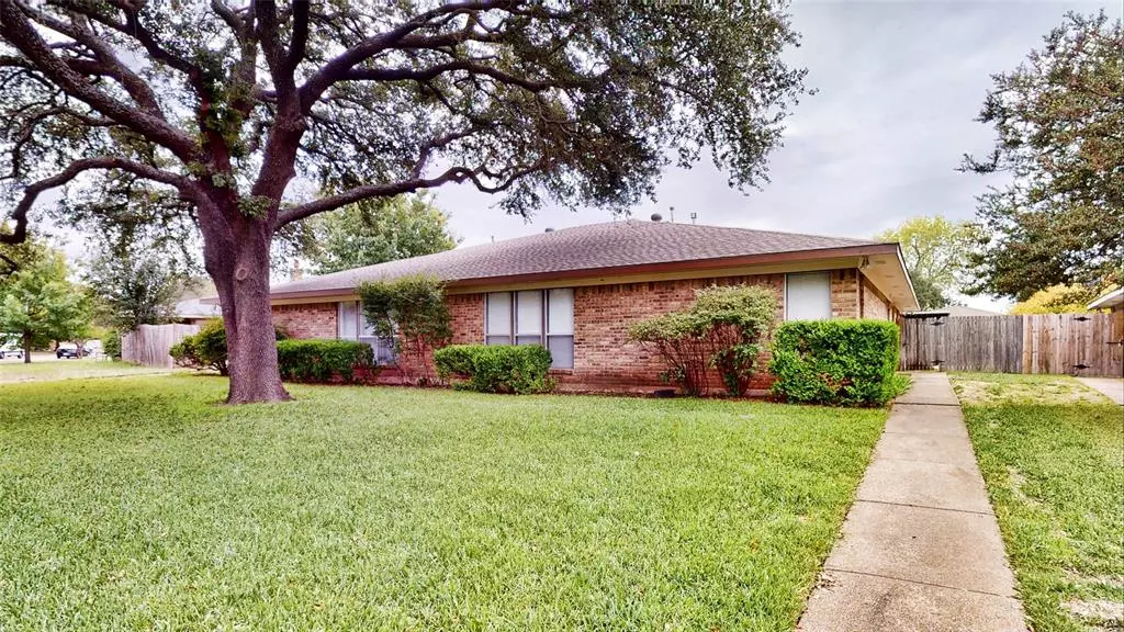 308 Towne House Lane, Richardson, TX 75081