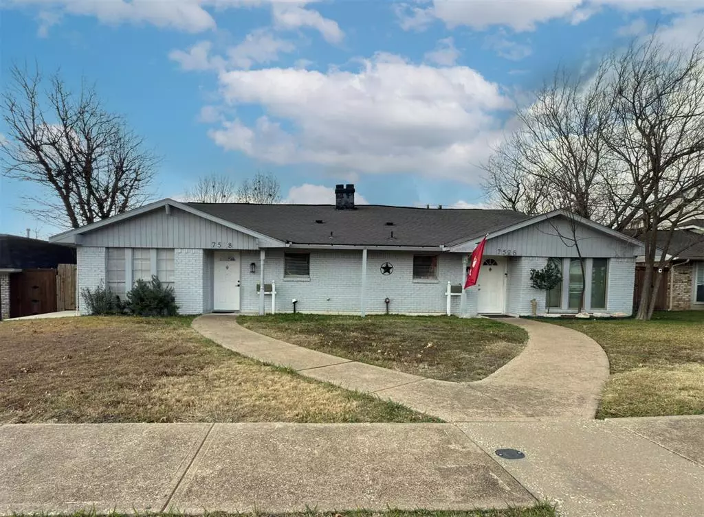 Dallas, TX 75240,7528 Thistle Lane