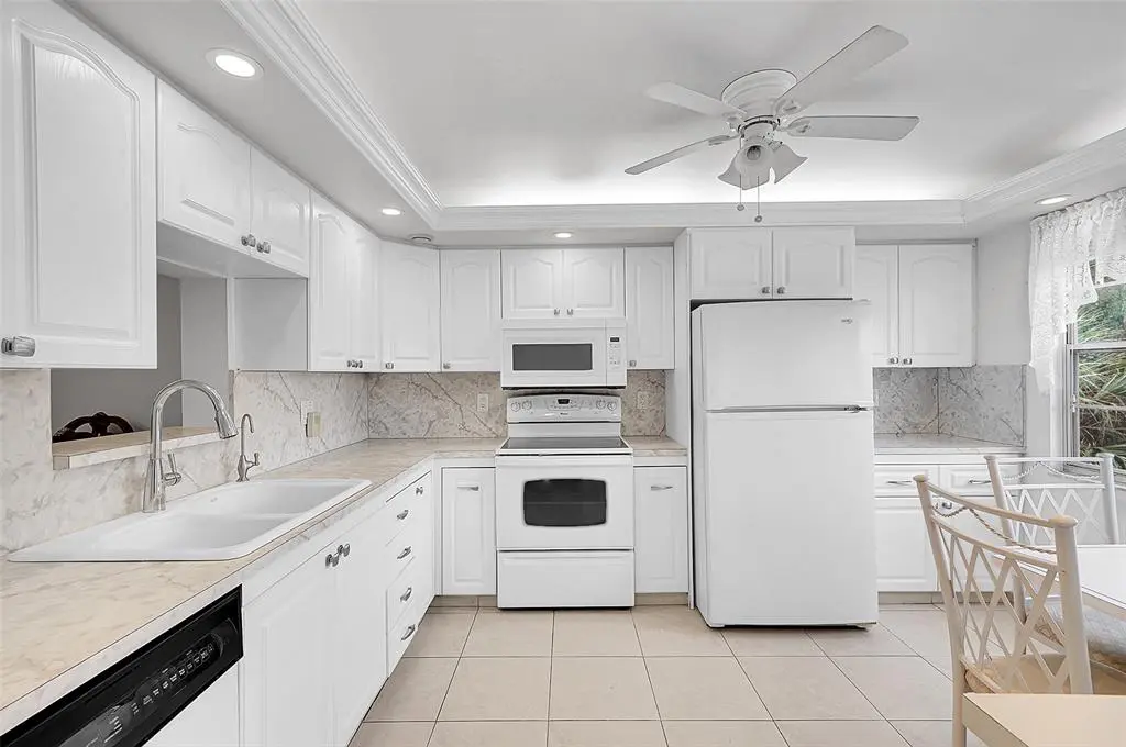 Coconut Creek, FL 33066,2302 Lucaya Ln #O3