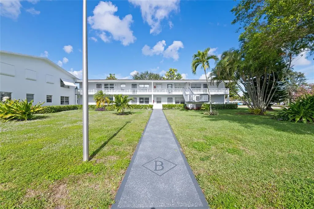 Deerfield Beach, FL 33442,39 Prescott B #39
