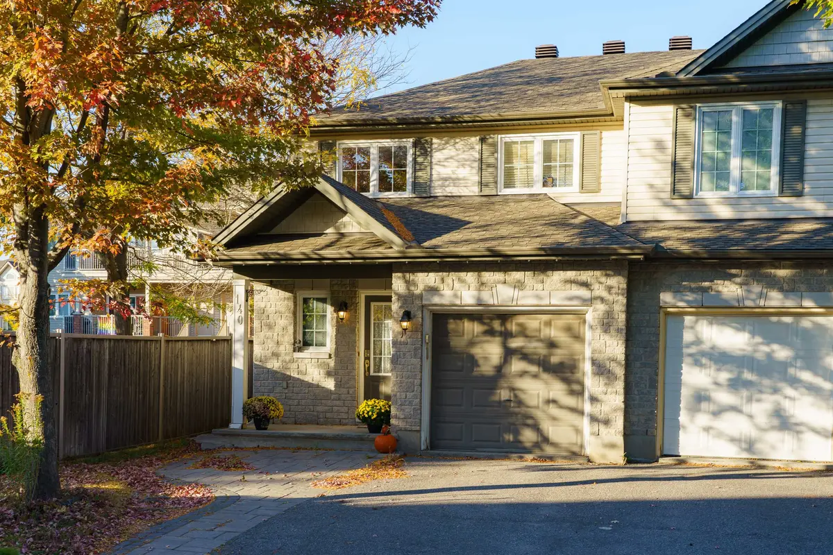Barrhaven, ON K2G 7C3,140 Whetstone CRES