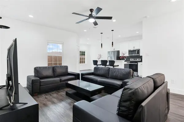 Dallas, TX 75210,4811 Huey Street