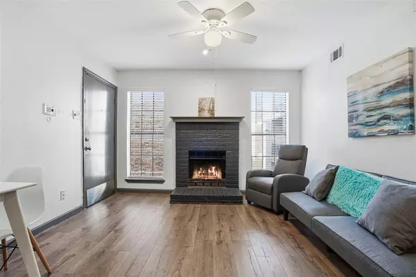 9520 Royal Lane #207, Dallas, TX 75243