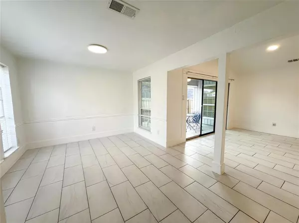 Dallas, TX 75240,7528 Thistle Lane