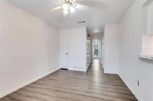 Arlington, TX 76010,215 Roberts Circle #D