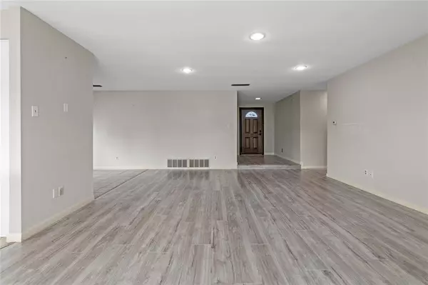 Garland, TX 75044,1722 Plantation Road