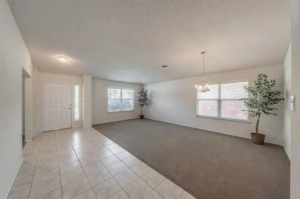 Grand Prairie, TX 75052,5319 Duval Drive