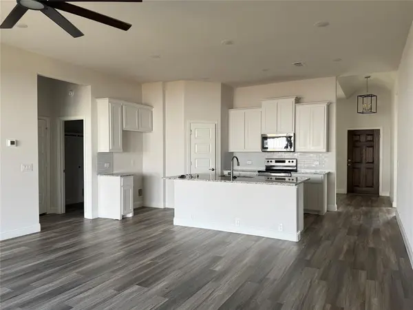 Venus, TX 76033,502 W 2nd Street