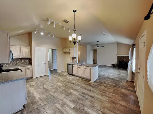 Saginaw, TX 76131,916 Silver Streak Drive