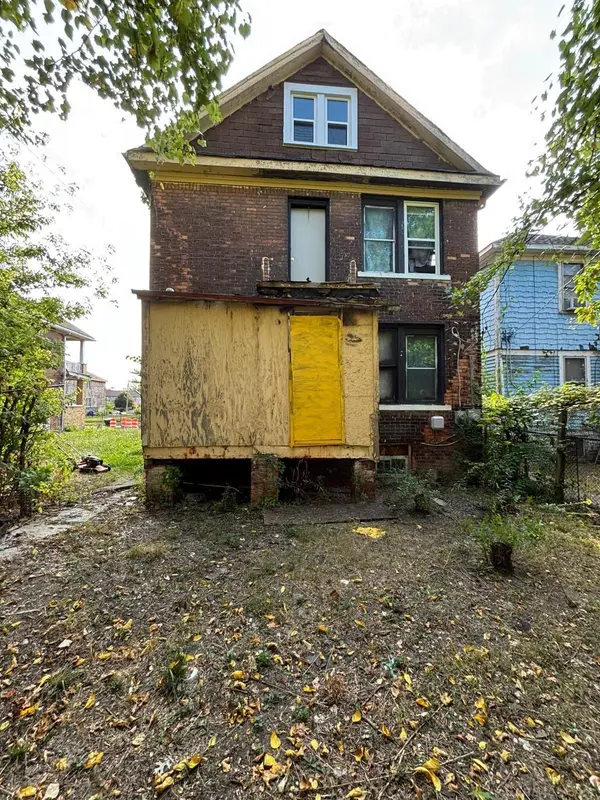 Detroit, MI 48204,9401 Ravenswood ST