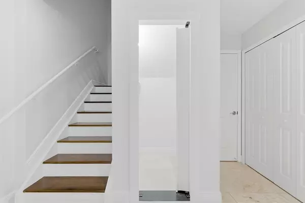 Fort Lauderdale, FL 33301,302 NE 8th Ave #0