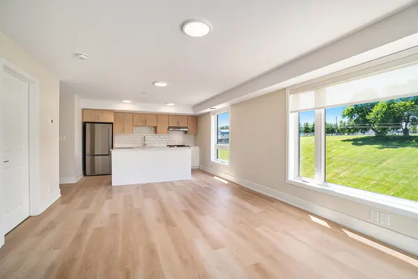 Arnprior, ON K7S 2J1,12 Thomas ST N #112