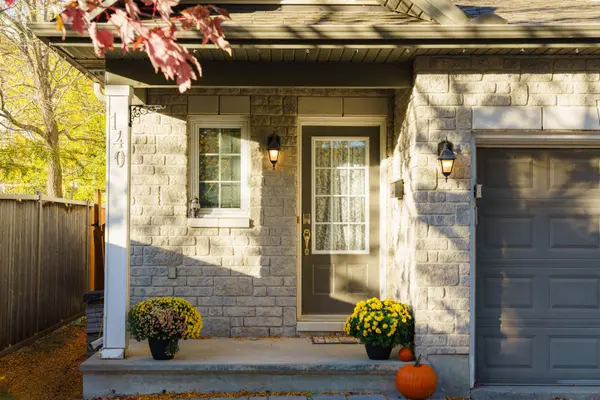 Barrhaven, ON K2G 7C3,140 Whetstone CRES