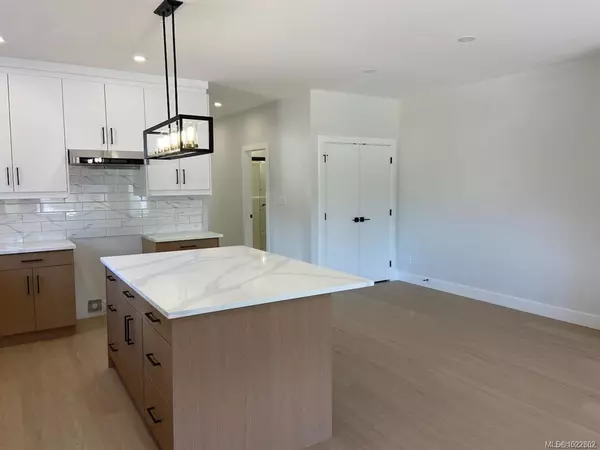 Nanaimo, BC V9T 3N7,10 Leam Rd