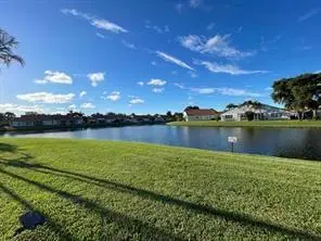 Delray Beach, FL 33446,8045 Clear Shores Cir #8045