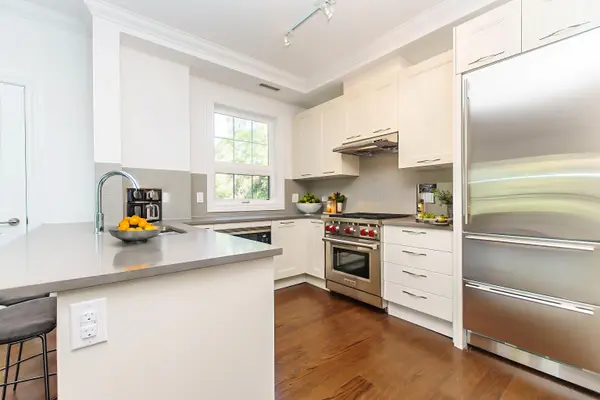 Vaughan, ON L0J 1C0,10360 Islington AVE W #210