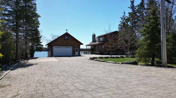 Northern Bruce Peninsula, ON N0H 1Z0,76 Miller Lake Shore RD