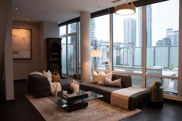 Toronto C08, ON M5E 0A2,1 Market ST #PH3301