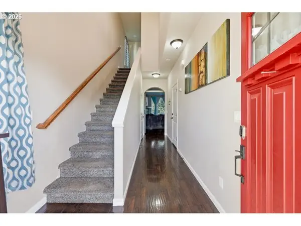 1560 NE GARDINER DR, Estacada, OR 97023