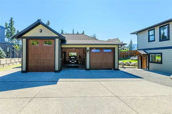 Lake Cowichan, BC V0R 2G1,7375 Lakefront Dr