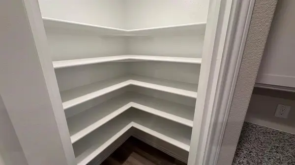 Cleburne, TX 76033,560 MARSH Street