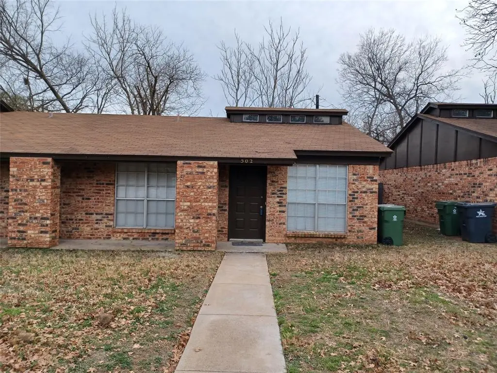 Arlington, TX 76012,502 Dipert Court