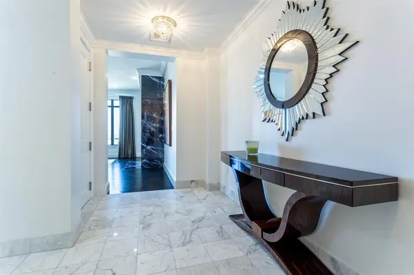 Dallas, TX 75201,2525 N PEARL Street #1601