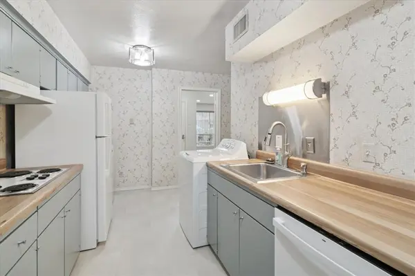 Dallas, TX 75230,11118 Valleydale Drive #A