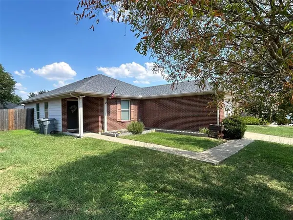 Dallas, TX 75051,1949 Sampsell Drive