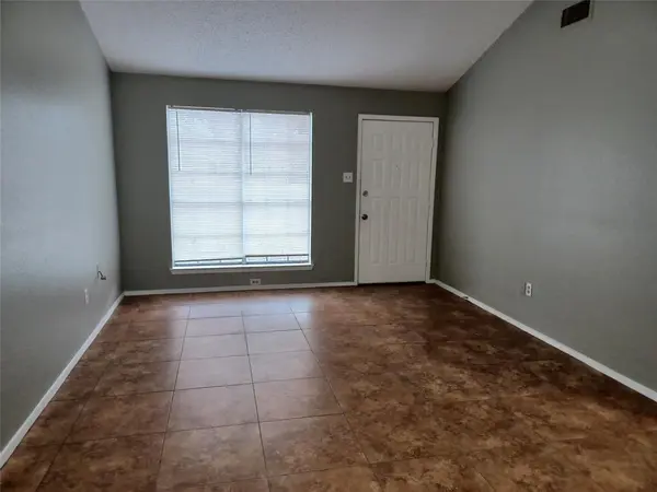 Arlington, TX 76012,506 Dipert Court