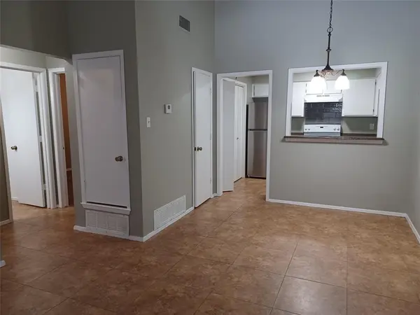 Arlington, TX 76012,506 Dipert Court