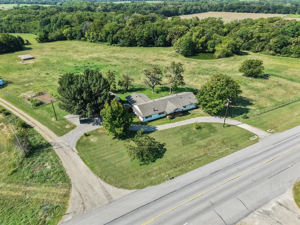 Whitewright, TX 75491,11731 NW State Highway 11