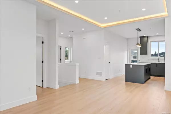 Nanaimo, BC V9R 6P1,631 Eighth St