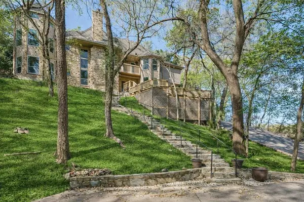 Cedar Hill, TX 75104,933 SLEEPY HOLLOW Drive