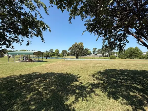 Quitman, TX 75783,0000 Waterfront Row