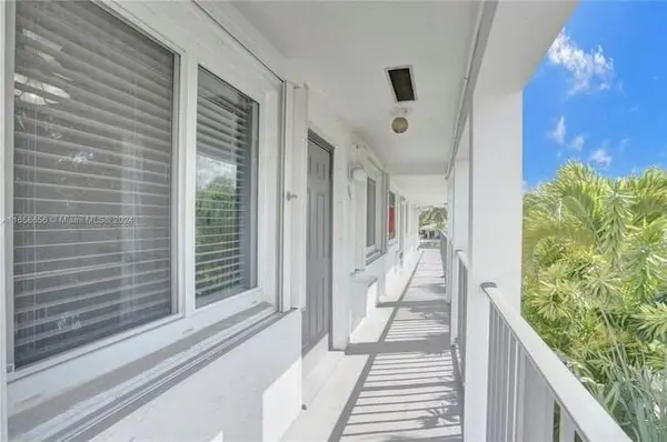 Oakland Park, FL 33306,1816 E Oakland Park Blvd #64