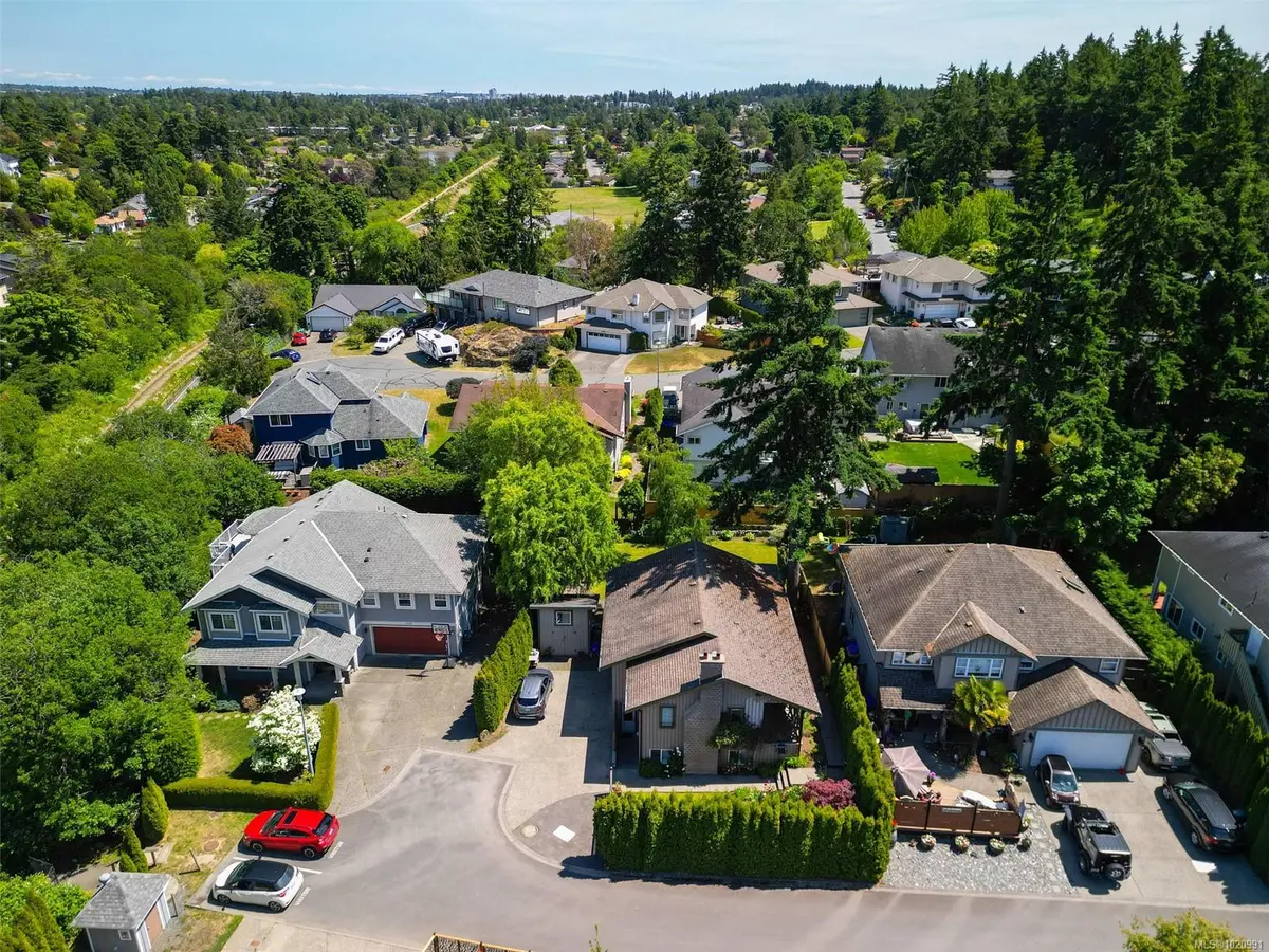 View Royal, BC V9B 6N7,110 Jedburgh Pl