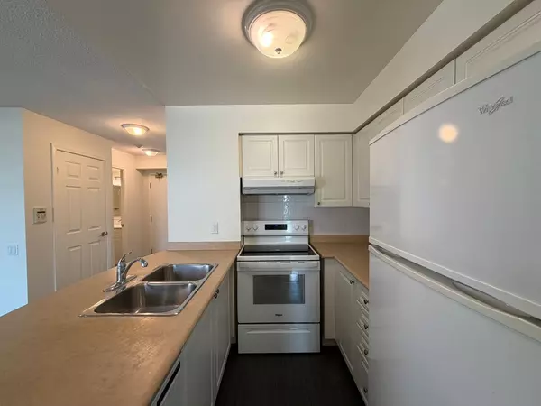 Toronto C14, ON M2N 6Y6,8 Hillcrest AVE #1701