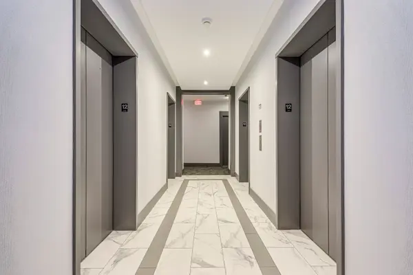 Mississauga, ON L5B 0E9,4070 Confederation Pkwy #1202