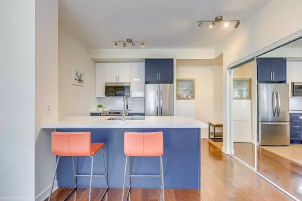 Mississauga, ON L5B 0E9,4070 Confederation Pkwy #1202