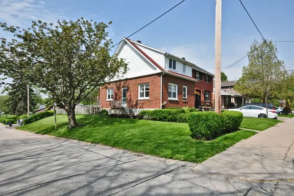 Toronto W06, ON M8W 3N6,26 Forty First ST