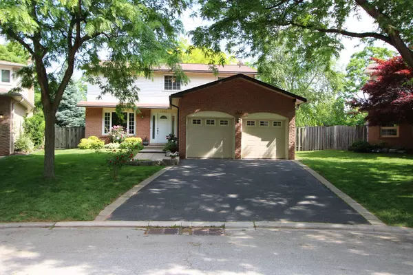 Oakville, ON L6H 2W1,1303 Henley PL