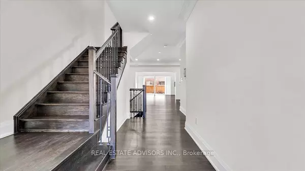 Brampton, ON L6Y 0E4,7 Ferdinand DR