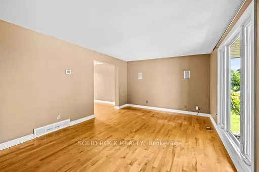 Orleans - Cumberland And Area, ON K1E 2J6,1631 Charbonneau ST