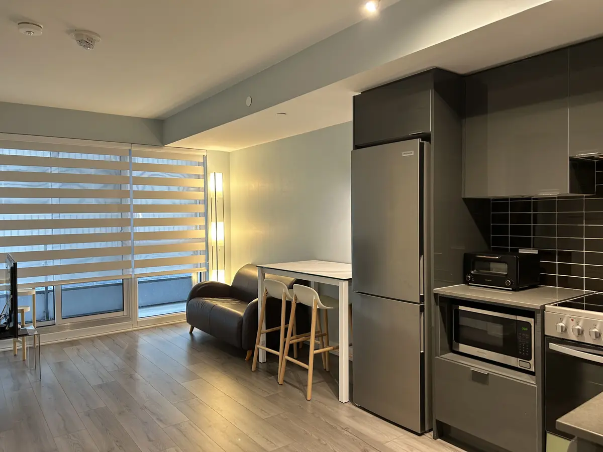 Toronto C08, ON M4W 0B4,395 Bloor ST E #1303