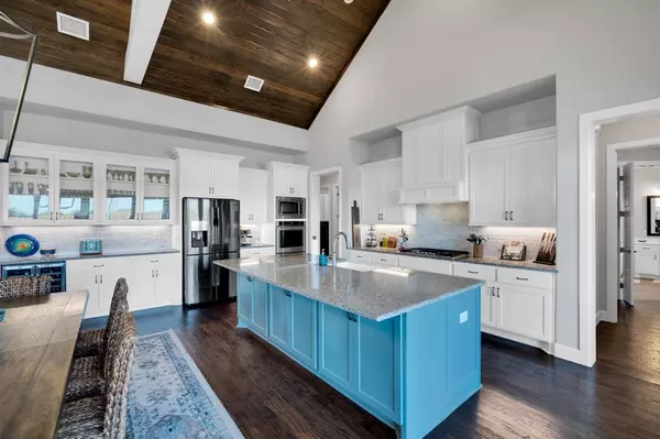 Arlington, TX 76001,2501 Running Ranch Place