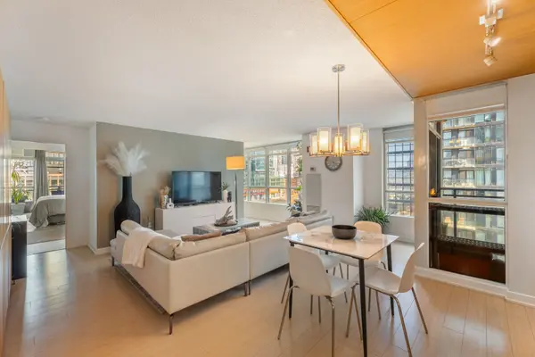 10 Capreol CT #949, Toronto C01, ON M5V 4B3