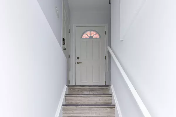 Mississauga, ON L5M 5L9,5970 Leeside CRES #Bsmt