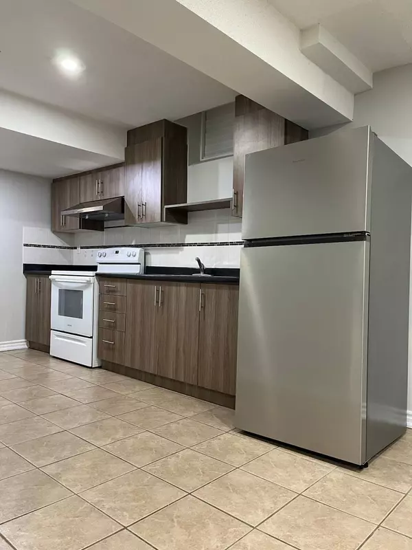 Milton, ON L9T 8M8,350 Kincardine TER