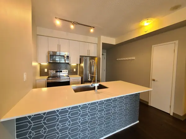 Mississauga, ON L5B 0G3,4011 Brickstone Mews #3603